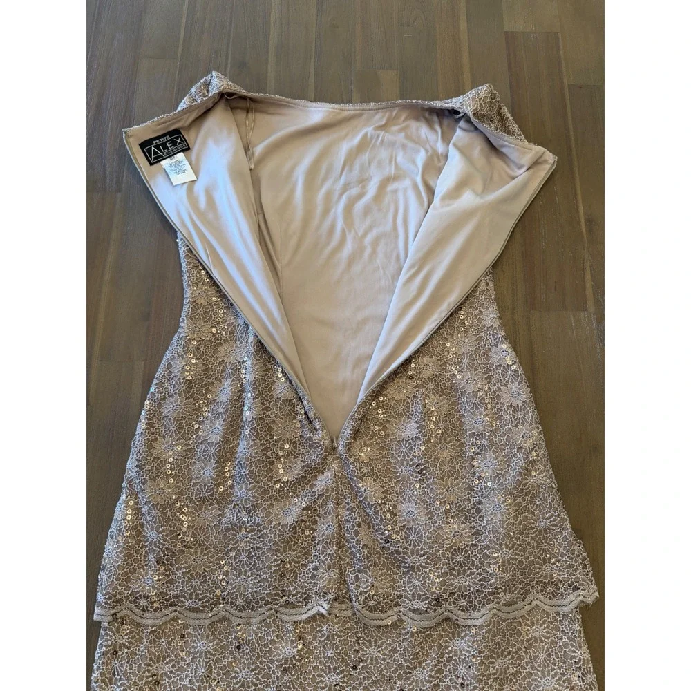 Alex‎ Evenings Petite Sequin Floral Lace Tiered Sheath Dress Taupe Beige 14P